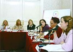 /fotos/las12/20041112/notas_12/hannana.jpg