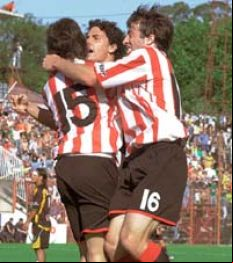 /fotos/libero/20041108/notas_l/BU06FO01.JPG